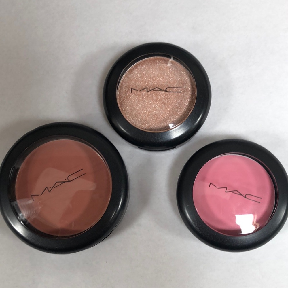 MAC Cosmetics 3-Piece set of blush, shimmery highlights and lip/cheek colour - Picture 5 of 9
